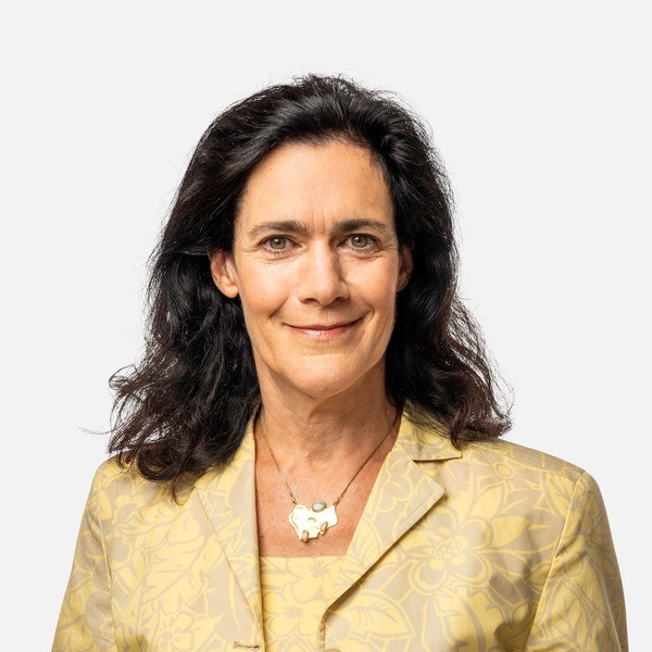 Claudia Süssmuth Dyckerhoff , PhD